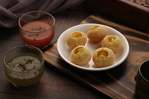 Indiase Voedsel Snacks Gol Gappe Pani Puri Puchka Waterballen Een — Stockfoto