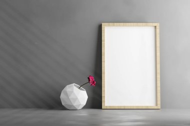 Ahşap Fotoğraf Çerçeve Model Gri Arkaplanda Çiçek Vazosu - 3D Görüntü