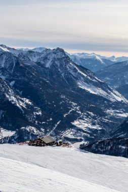 alpes üst