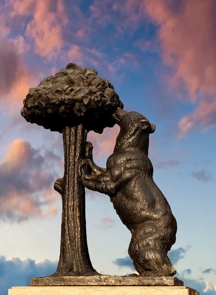 O Urso e o Arbutus, símbolo de Madrid — Fotografia de Stock