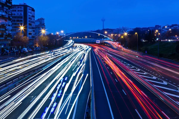 Autostrady M30 w wczesnym rankiem mglisty — Zdjęcie stockowe