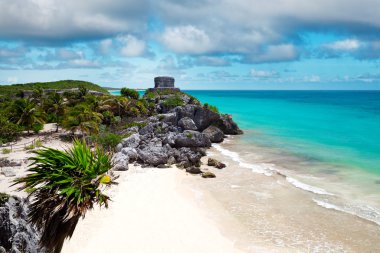tulum koruyan tapınak rüzgarlar tanrısı