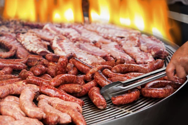 Grand barbecue à viande — Photo