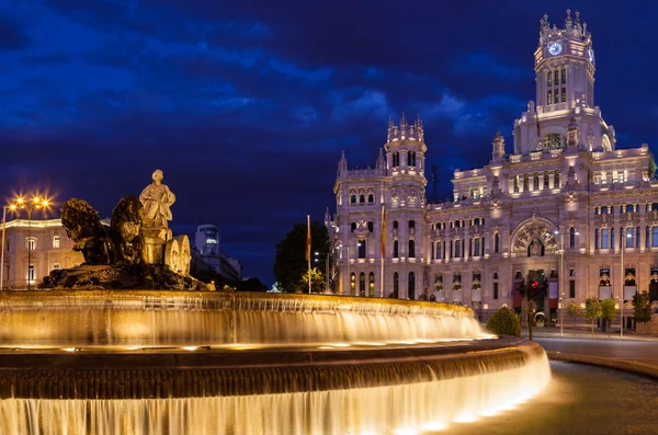 Cibeles náměstí v noci — Stock fotografie