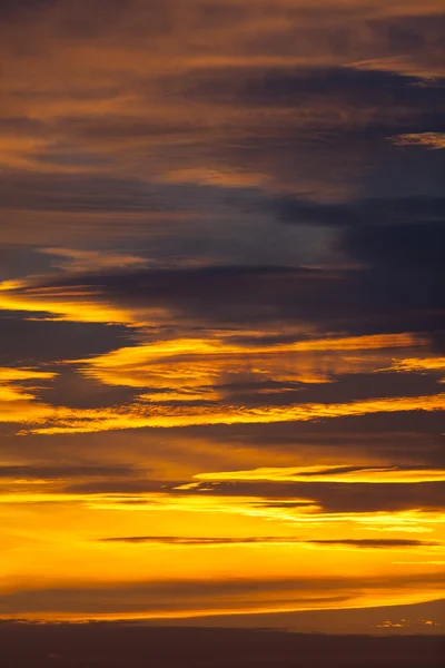 Fondo de paisaje nuboso — Foto de Stock