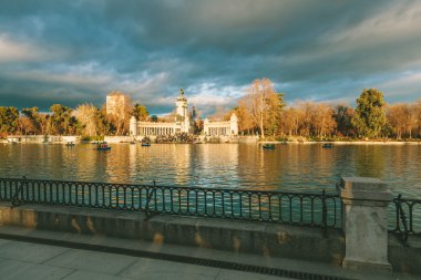 Retiro Parkı
