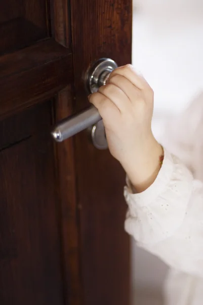 Opening the door — Stock Photo, Image