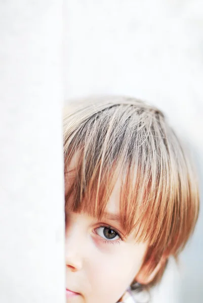 Retrato de un niño pequeño —  Fotos de Stock