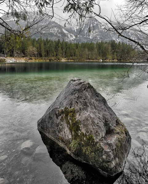 德国背景，贝，巴伐利亚的阿尔卑斯山与湖 hintersee — 图库照片