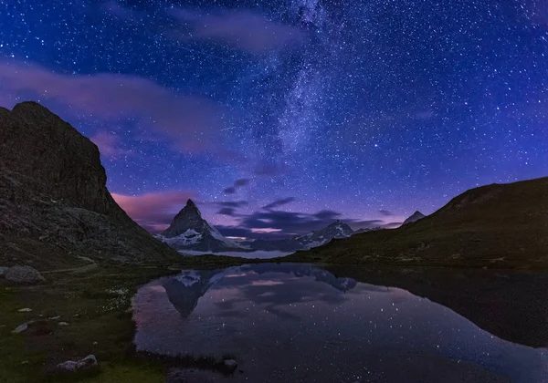 Matterhorn ile riffelsee, gece, zermatt, Alpler, İsviçre — Stok fotoğraf