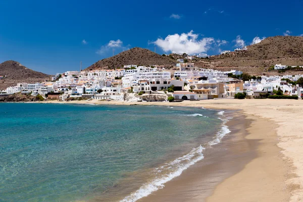 Vila na Andaluzia à beira-mar, Cabo de Gata, Espanha — Fotografia de Stock