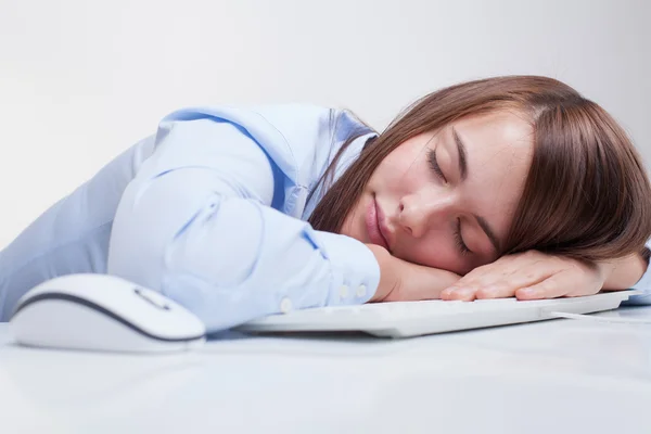 Donna stanca al lavoro — Foto Stock