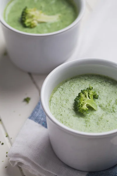 Fresh broccoli soup — Stock Photo, Image