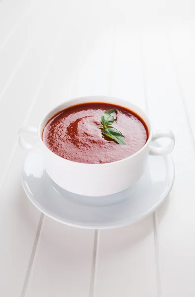 Fresh tomato soup — Stock Photo, Image