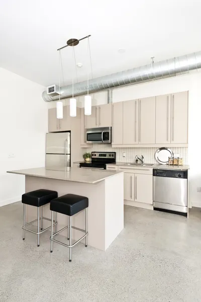 Moderne condo keuken — Stockfoto