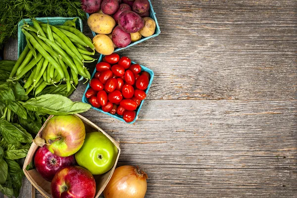 Buah-buahan dan sayuran segar — Stok Gambar Buah-buahan dan sayuran segar Stok Gambar Bebas Royalti