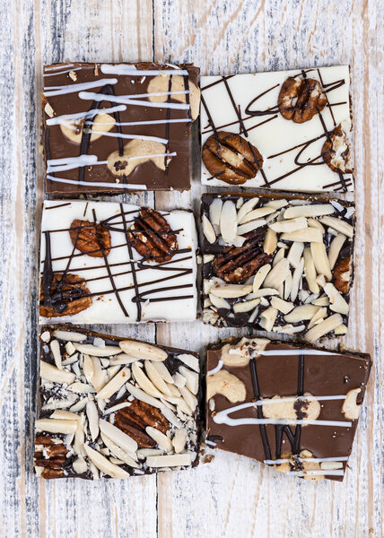 Chocolate caramel bark pieces