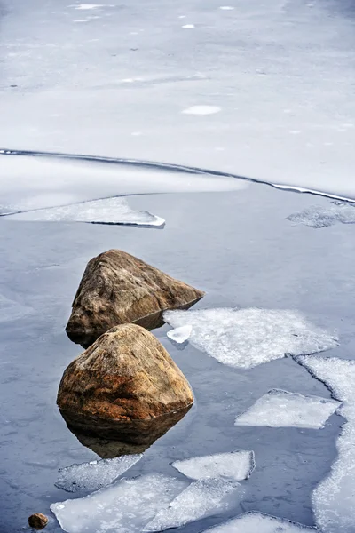 Eises Ufer im Winter — Stockfoto