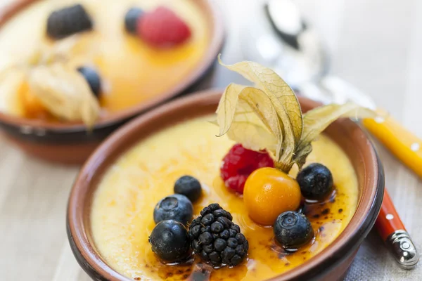 Dessert créme brulée — Photo