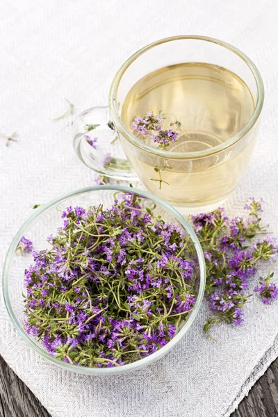 Fresh thyme tea — Stock Photo, Image