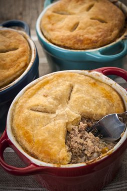 ev yapımı et potpies