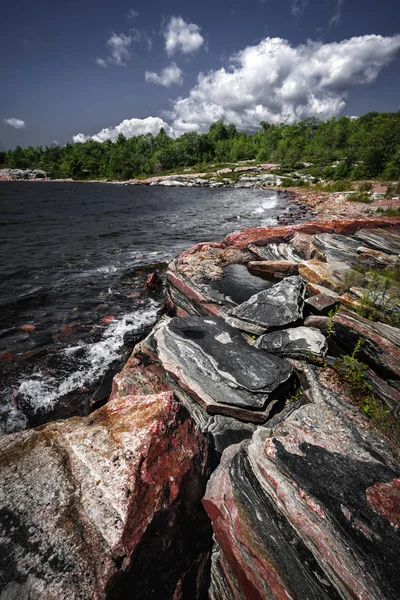 Orilla rocosa de la bahía georgiana —  Fotos de Stock