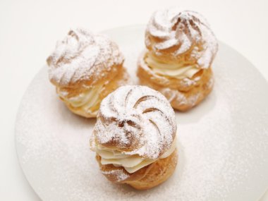 choux pasta çörek dolu,