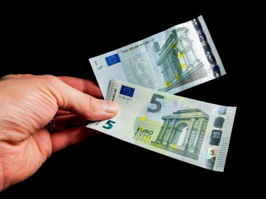 Beş euro Bono