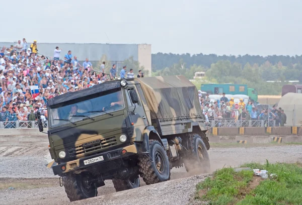 Повітряно-десантні війська КАМАЗ-43501 вантажівка Стокове Фото