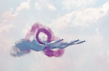 Red Arrows aerobatic team demonstrates 
