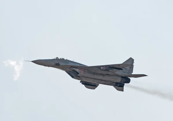 MiG-29 straaljager genoemd in het geheugen van sulambek oskanov — Stockfoto