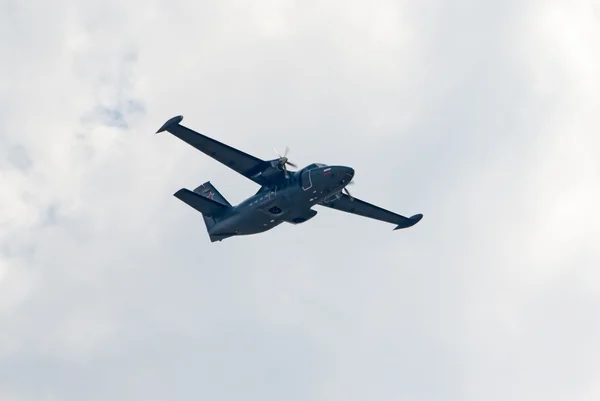 L-410UVP avião de transporte leve — Fotografia de Stock