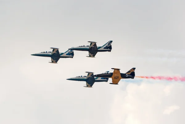 L-39 aviones de entrenamiento del equipo de exhibición Russ — Foto de Stock