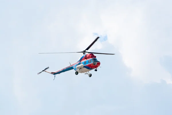 Leichter Hubschrauber mi-2 — Stockfoto