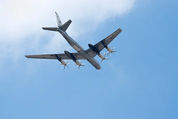 Tu-95 "bear" strategiska bombplan — Stockfoto