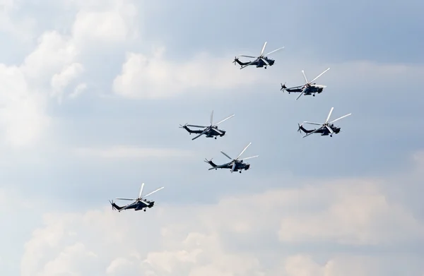 Mi-28N helicopters from Berkuty display team — Stock Photo, Image