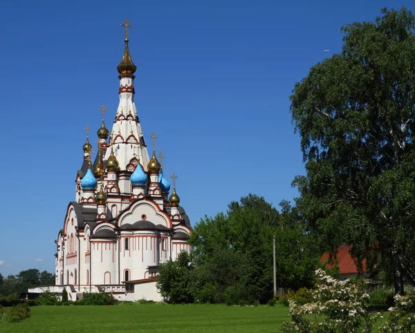 Kirken til Kazan-ikonet til Guds mor byen Dolgoprudnyj – stockfoto