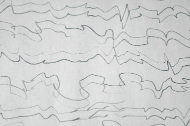 Beyaz kağıt üzerinde çift paralel siyah kalem çizgisi.                               