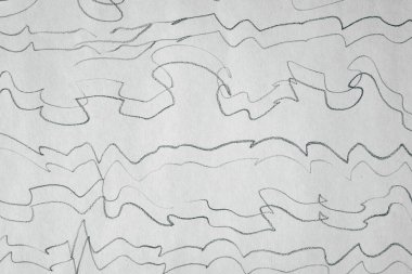 Beyaz kağıt üzerinde çift paralel siyah kalem çizgisi.                               