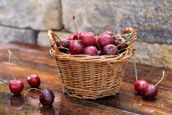 Čerstvé sladké třešně — Stock fotografie