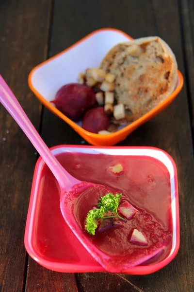 Zupa z czerwonych buraków — Zdjęcie stockowe