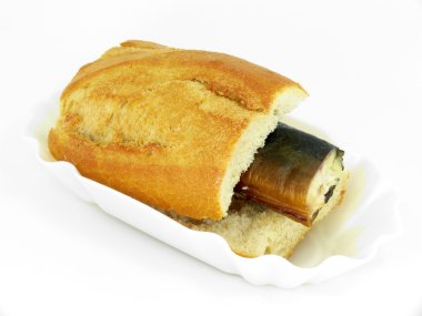 yılan balıkları ekmek rulo