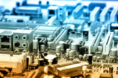 Bilgisayar anakart elektrik bileşenleri