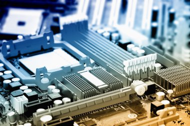 Bilgisayar anakart elektrik bileşenleri