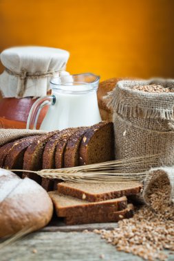 ekmek ve çavdar spikelets