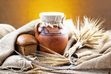 ekmek ve eski arka planda spikelets