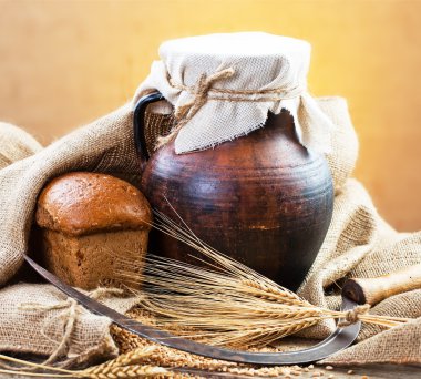 ekmek ve eski arka planda spikelets