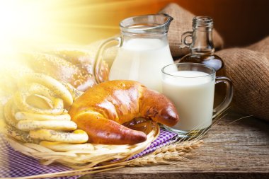 bir şişe süt ekmek