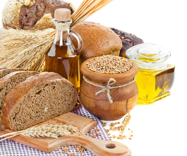 Bread and grain — Stock Photo, Image