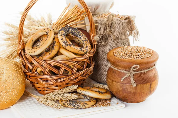 Bread and grain — Stock Photo, Image